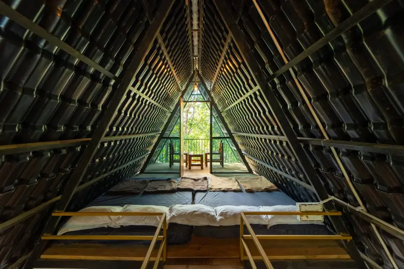 Triangle Duplex Cottage (8 sharing)